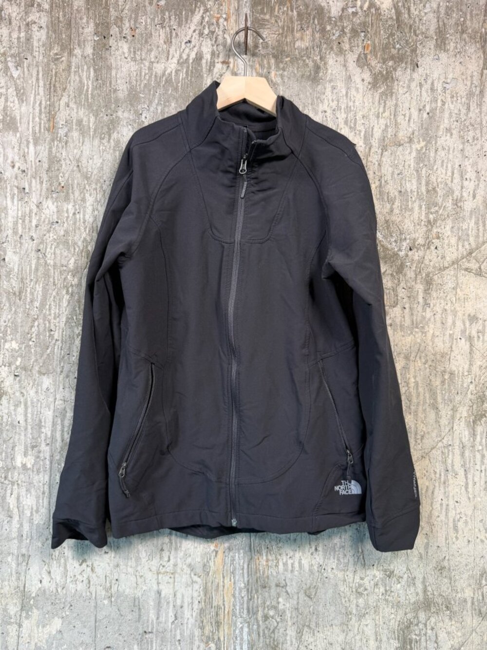 THE NORTH FACE Women's Apex Windwall Tech Softshell Jacket Size M in Black